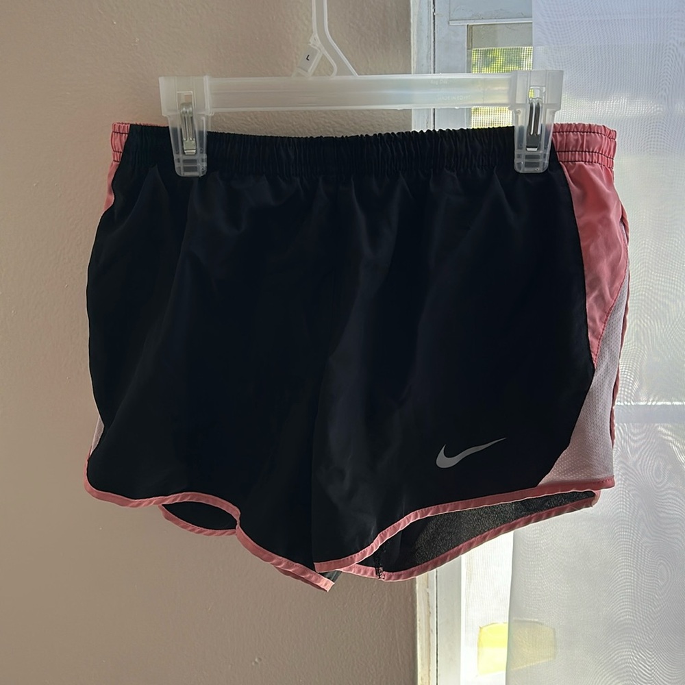 Nike shorts size small